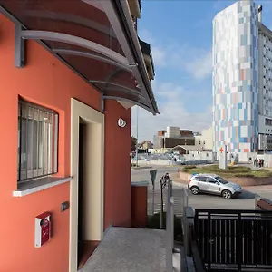 Residenza Regina , Monza Italia
